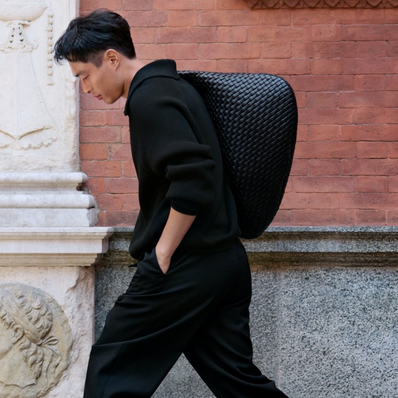 Bottega Veneta這款20年老包回歸，3大必入手原因！