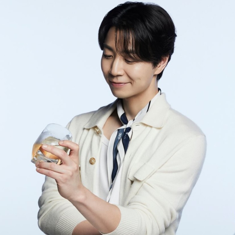白湯匙孫鍾元41歲凍齡保養祕訣公開！《黑白大廚2》愛用契爾式敏感肌乳霜、化妝水是這款