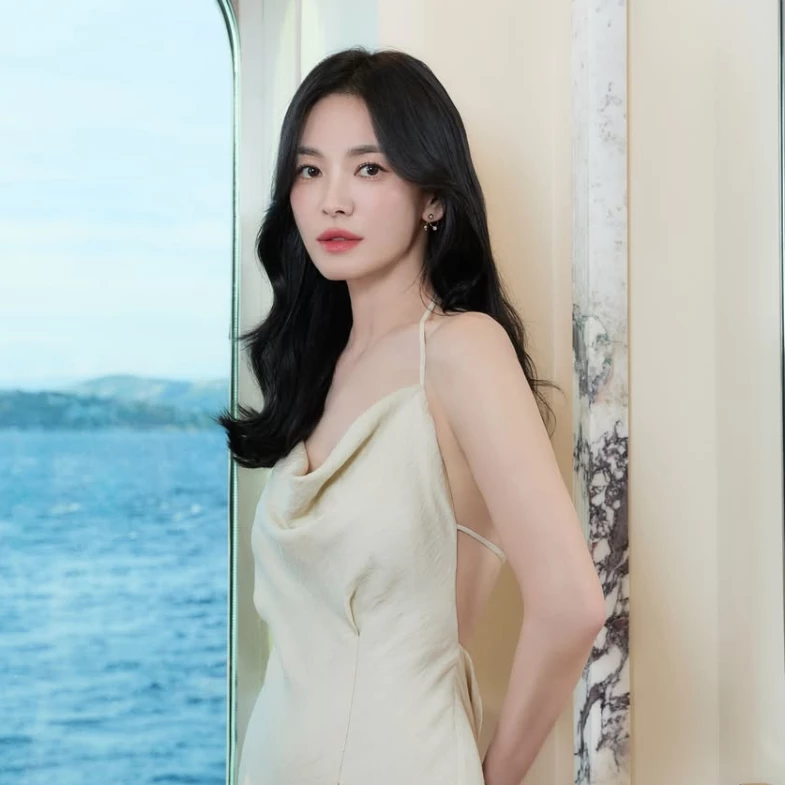 嬌蘭2026營收亮眼！宋慧喬帶動高端香水熱賣，LVMH財報點名成長關鍵｜美妝經濟