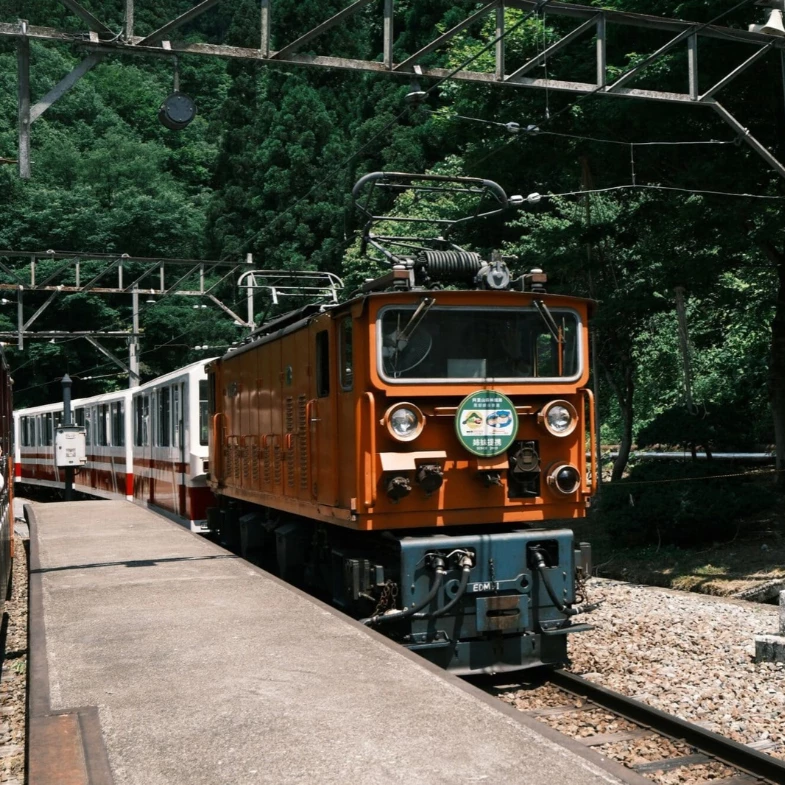 華航直飛日本富山更方便！黑部峽谷小火車攻略：票價、預約方式與沿線景點