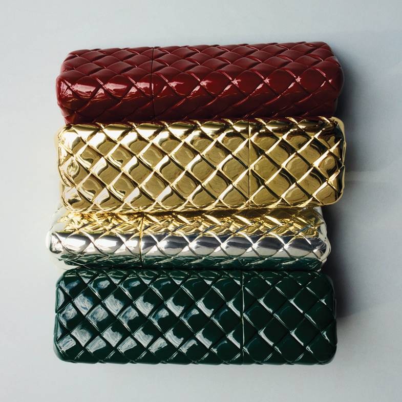 Bottega Veneta 2026 春夏必看 4 亮點！３款全新香氛、經典包重現