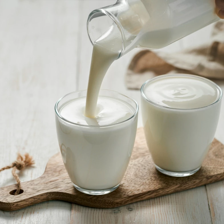 優酪乳可以空腹喝嗎？每天喝多少才夠？種類、功效與挑選方法一次看