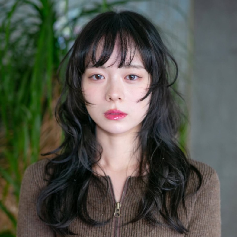 2026燙髮趨勢推薦15款！泡泡捲、人魚捲到萊斯利捲，顯小臉造型一次掌握