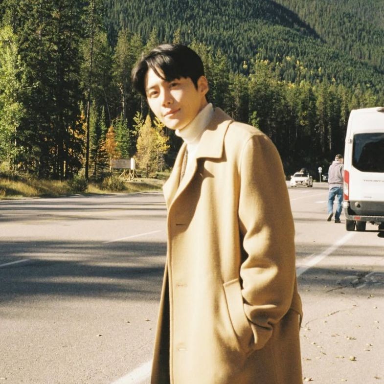 金宣虎《愛情怎麼翻譯？》大衣穿搭4招：「這樣穿」打造暖男氣質