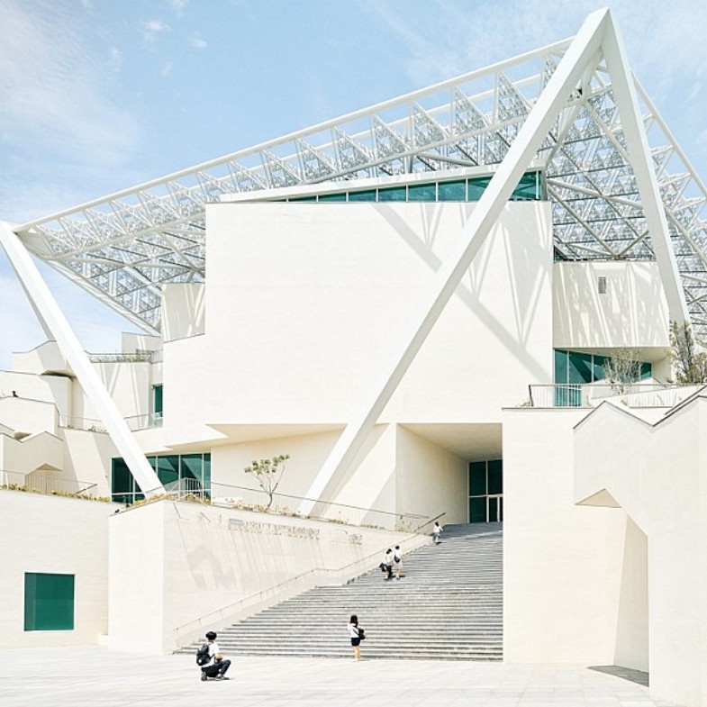 奇美博物館外，台南藝文這6間必訪！最高規格南國美最新展、藏身巷弄182藝廊