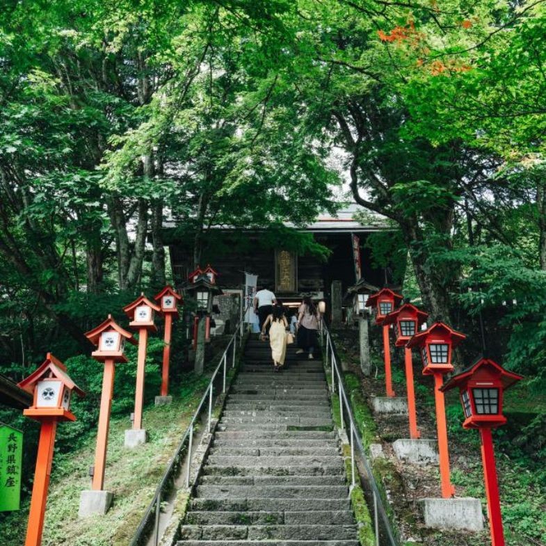 夏涼冬雪的度假勝地！日本輕井澤旅遊指南：從舊銀座品味百年風華，到萬平飯店、熊野皇大神社深度探索