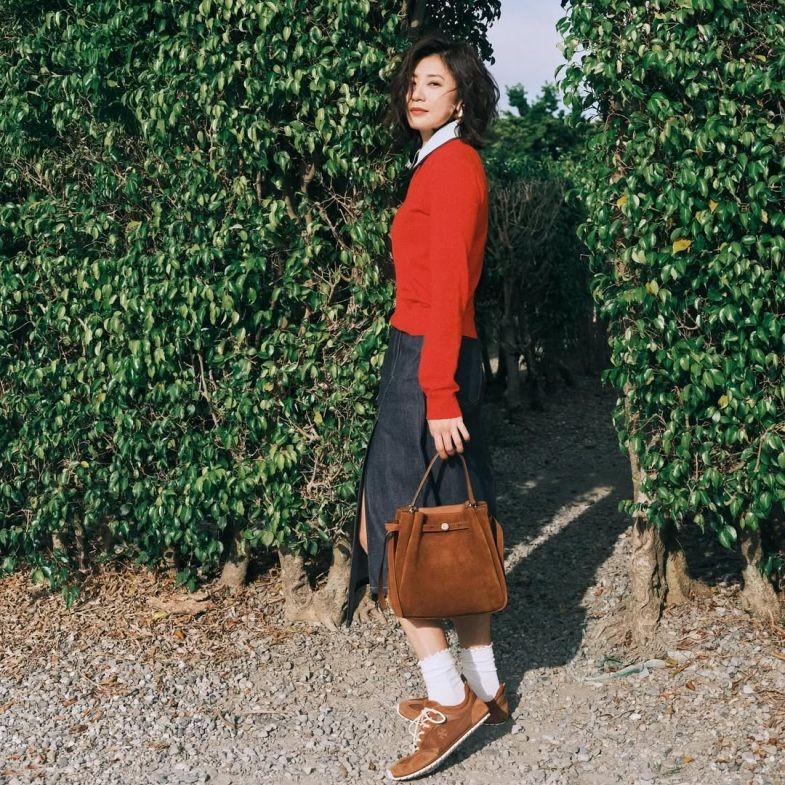 賈靜雯51歲減齡穿搭4招：洋裝＋大衣推薦這樣穿日常也能超逆齡