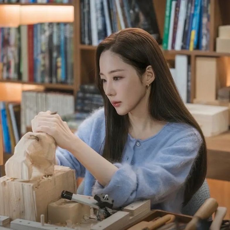 【塔羅占卜】你的人生正準備「翻篇」嗎？