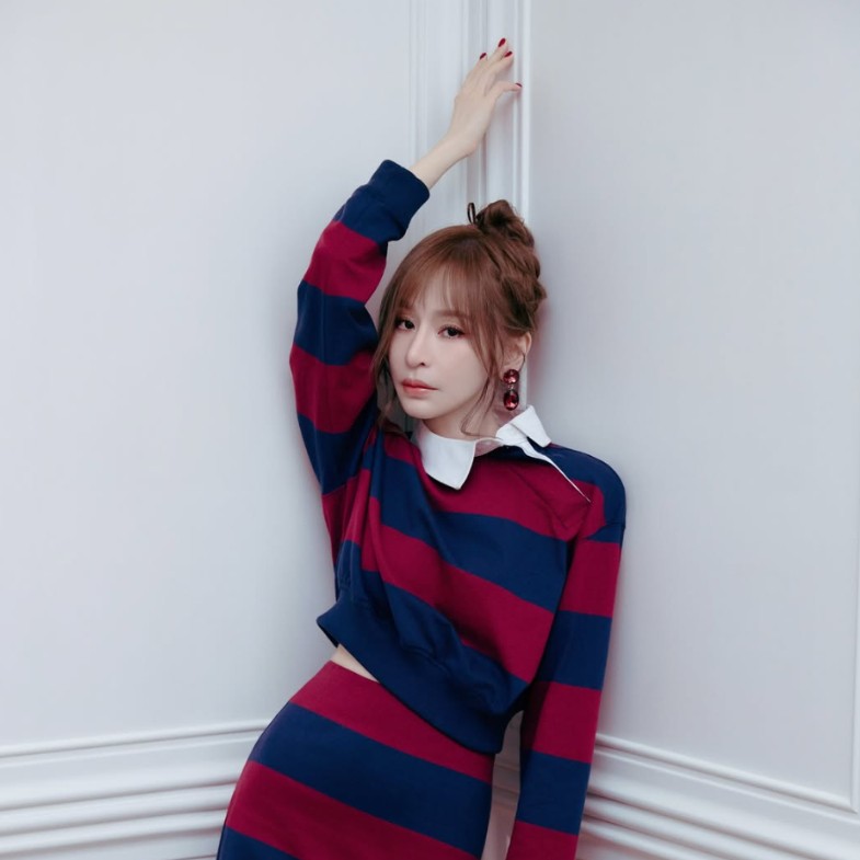 王心凌43歲減齡包頭怎麼綁？5招綁髮髮型技巧視覺年輕5歲