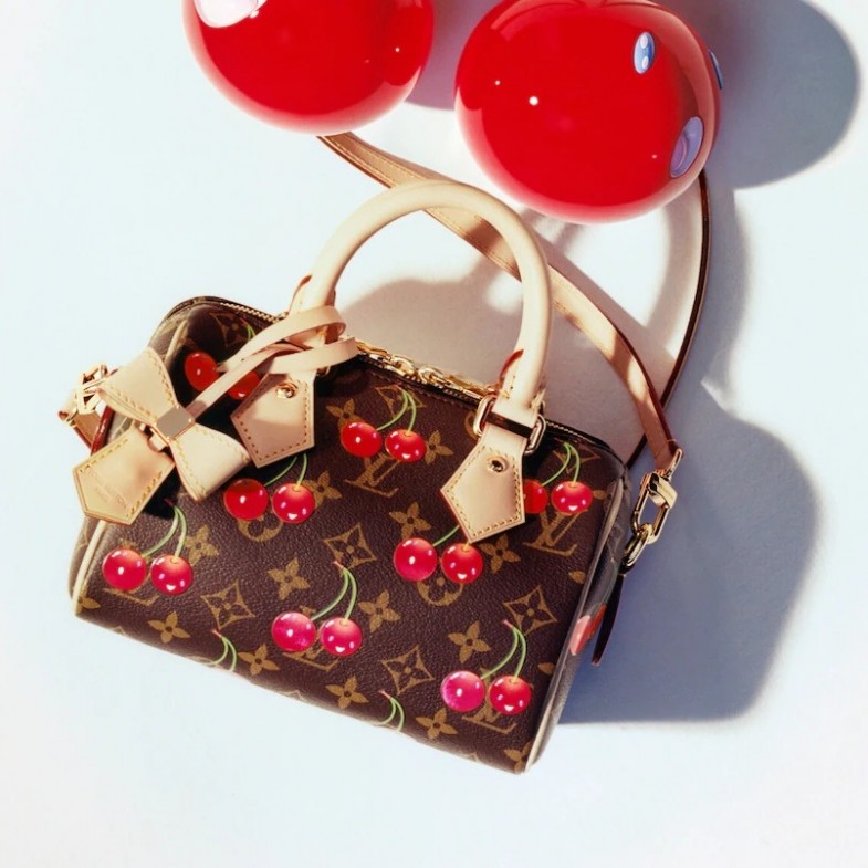 LV 經典包款Speedy 大升級！皮革內裡、自帶包包吊飾，顏值與質感兼具！