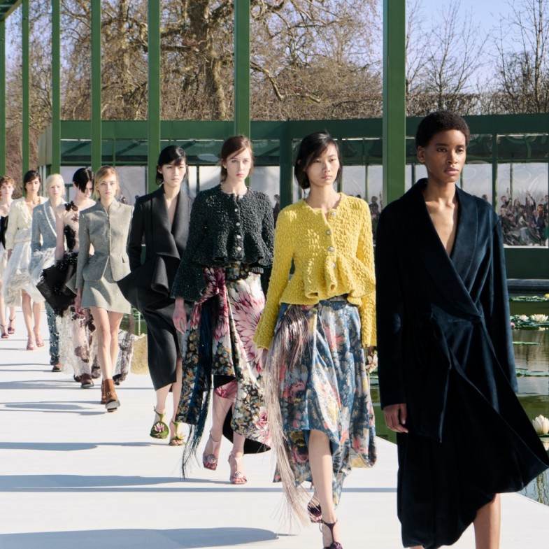 Dior 2026秋冬大秀迎來一致好評！Jisoo、Stray Kids鉉辰秀場穿搭秒登熱搜！