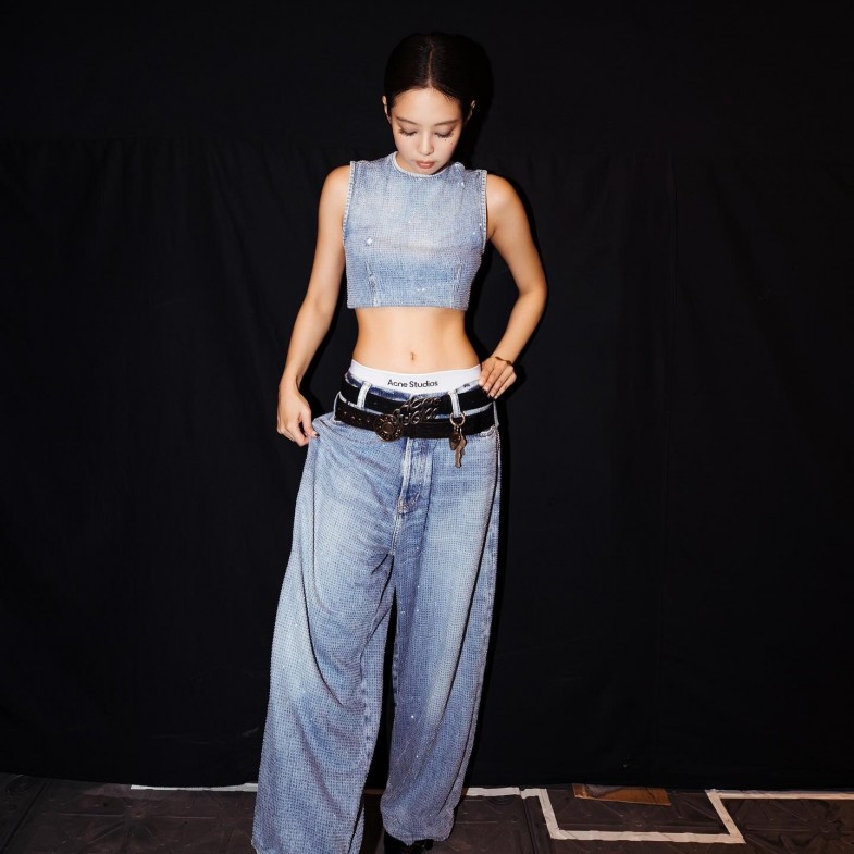 Jennie、許光漢牛仔褲穿搭靠它！Acne Studios在台業績暴漲3成
