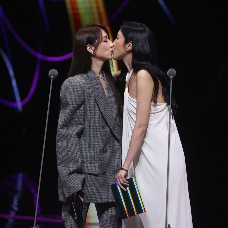 2025金鐘戲劇類頒獎典禮7大亮點，柯佳嬿、楊謹華世紀和解之吻全場嗨翻｜金鐘60