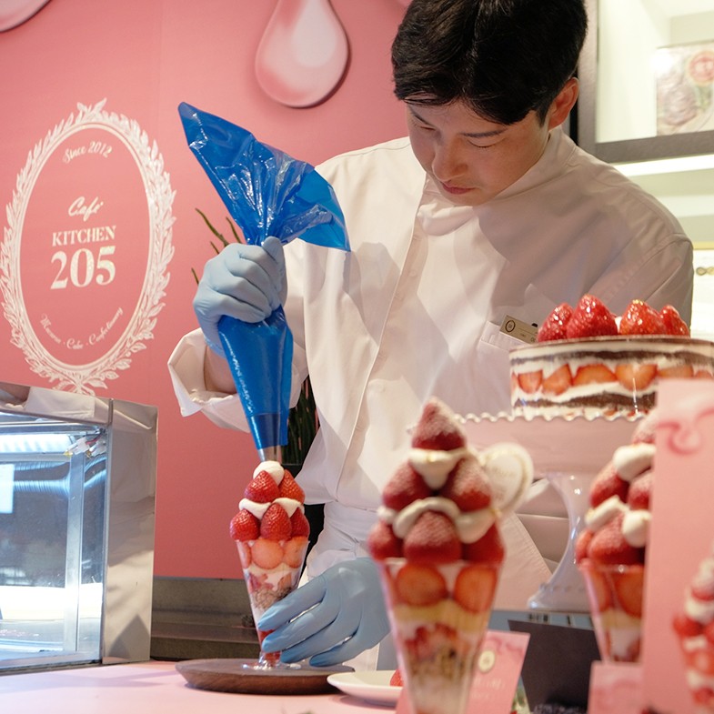 韓國Kitchen205甜點再登台！專訪創辦人親曝30秒賣一顆「草莓蛋糕」的成功秘訣｜美食經濟
