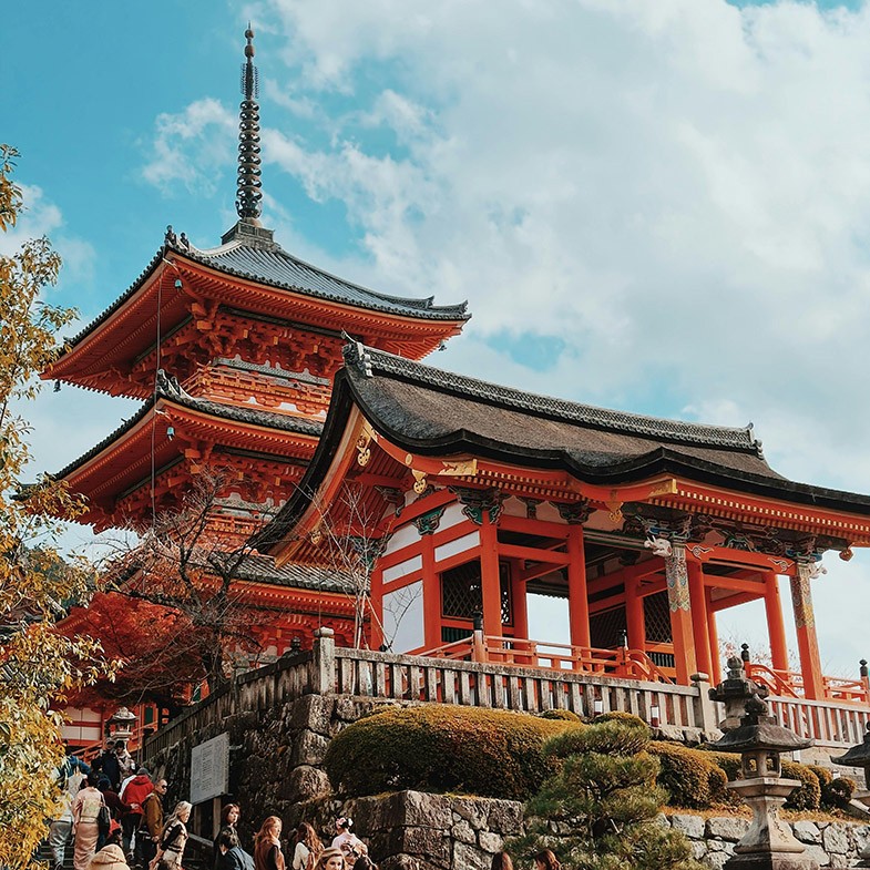 2025日本紅葉季推遲！盛開期間一次看，名古屋合掌村要等到「這時」｜Bella出國去