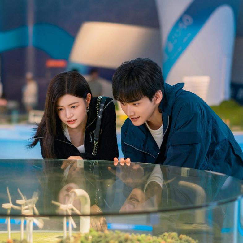 年齡差戀愛陸韓劇推薦6部！線上看《畢業》《愛情而已》跨越人生節奏