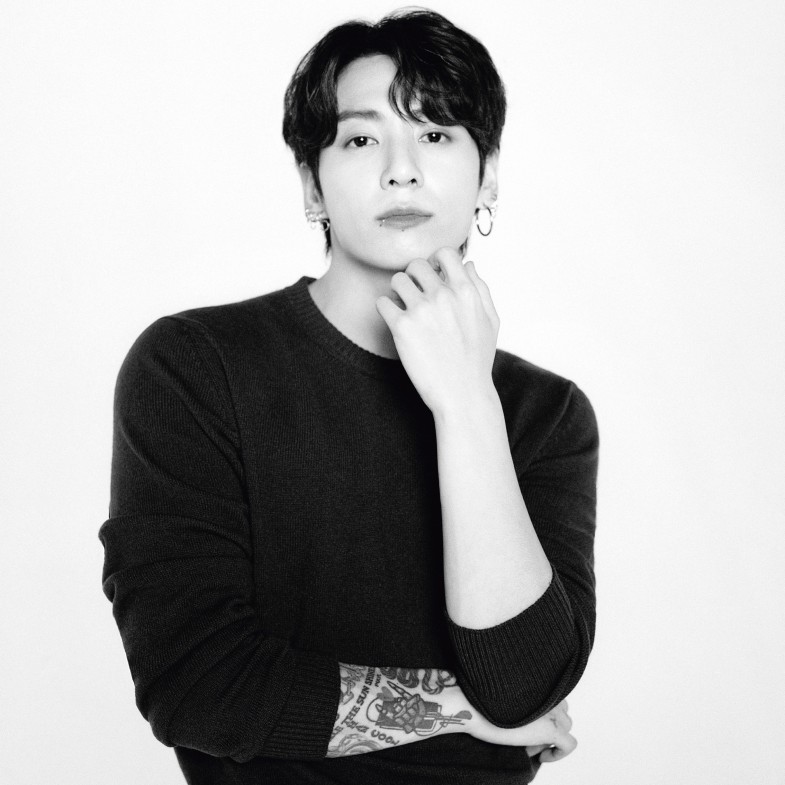 BTS田柾國簽下Chanel品牌大使、GD x CDG開賣時間曝光｜時尚一週大事