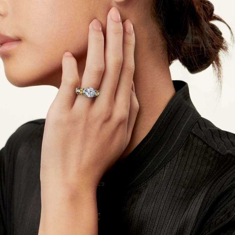 七夕珠寶推薦！Tiffany & Co.全新 Sixteen Stone 單鑽戒指登場，經典設計演繹愛的雋永寓意