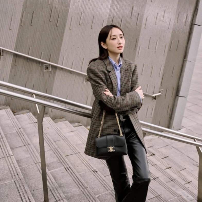 柯佳嬿40歲減齡穿搭5招：西裝外套混搭公式必學，「這樣穿」氣質自然到位