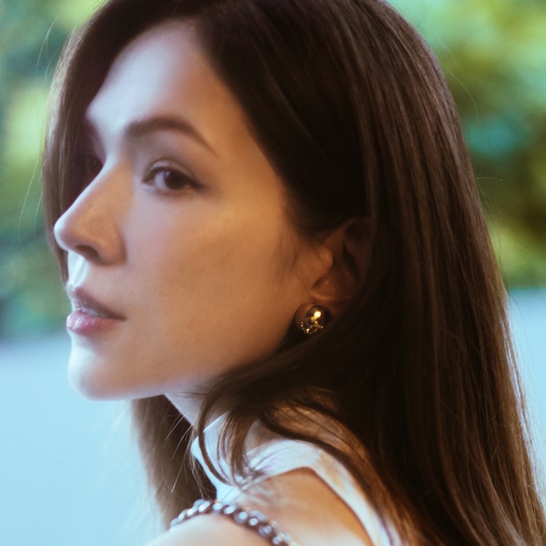 精品Logo耳環12款推薦：許瑋甯香奈兒同款無痛入手！Prada、LV人氣爆棚