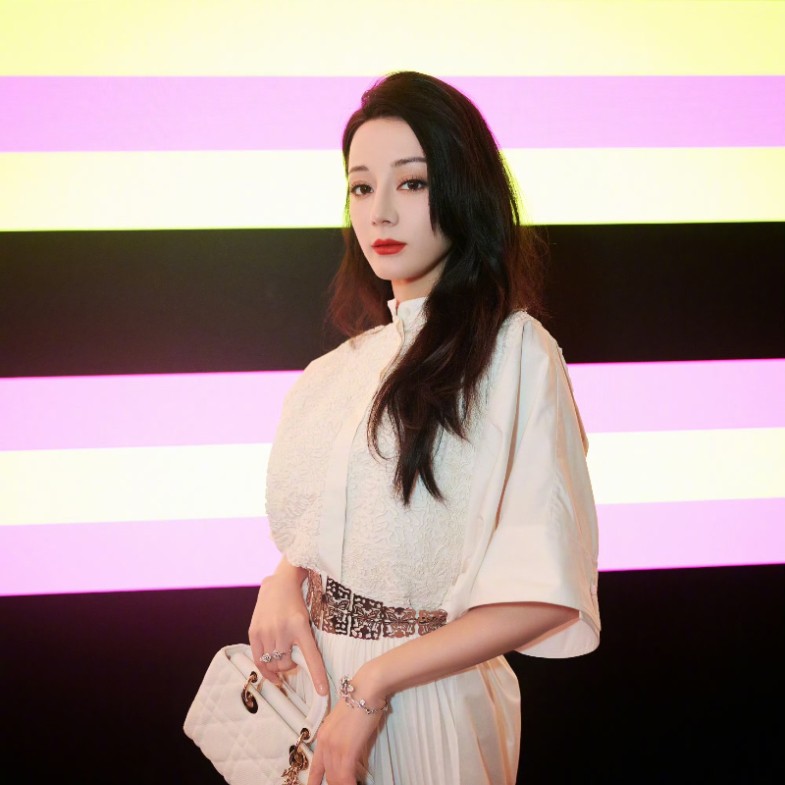 迪麗熱巴《梟起青壤》髮型盤點！7款長髮燙髮推薦：蛋捲燙、雲朵捲減齡顯小臉