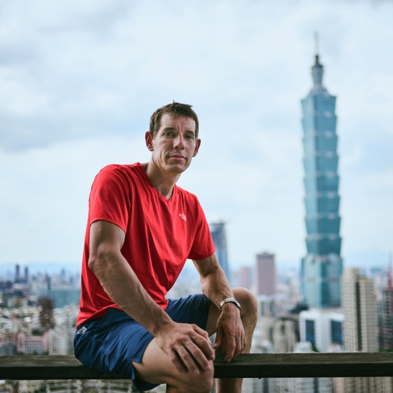 《赤手獨攀台北101》：霍諾德成功登頂！90分鐘超神過程一次看