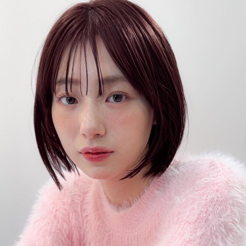 2025鮑伯短髮推薦22款：齊瀏海、水波捲減齡、顯小臉髮型全攻略