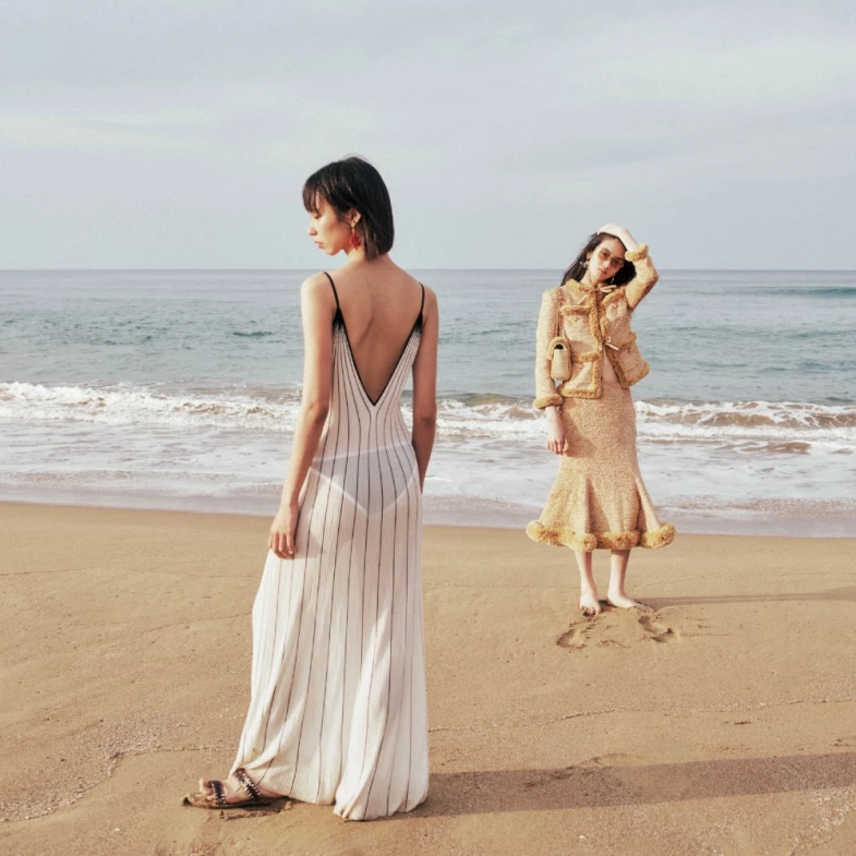 香奈兒Coco Beach持續熱賣！編輯精選單品推薦，小丑魚包話題不斷！