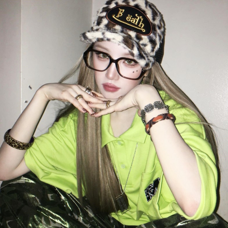 i-dle宋雨琦私服穿搭太圈粉！美式學院、Y2K顯瘦修飾一秒變辣妹