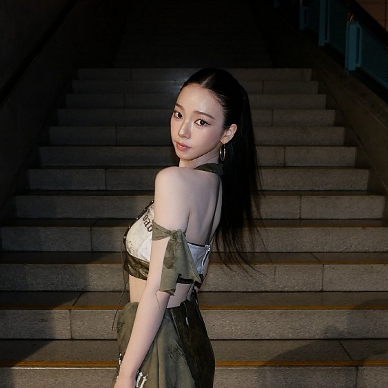Gucci母公司會賣掉McQueen？下一個人間香奈兒是Karina｜時尚一週大事
