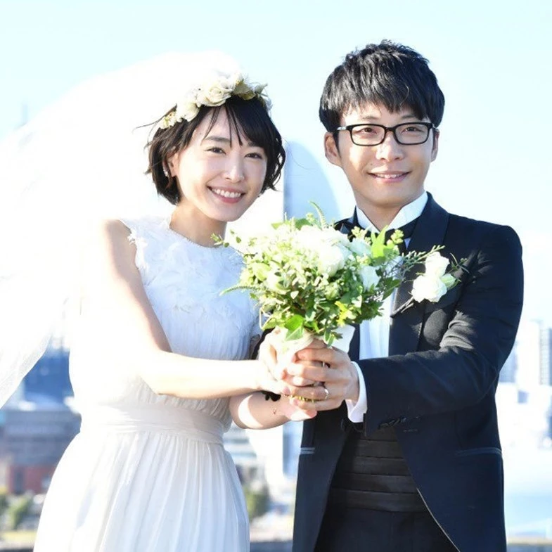 新垣結衣、星野源結婚5年升格爸媽！《月薪嬌妻》CP喜迎新生命，夫妻近況曝光