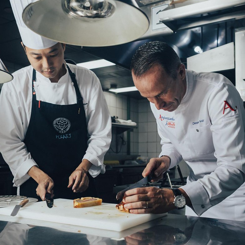 東區預約困難火鍋店推出秋蟹、法國綠星名廚登台｜美食一週大事