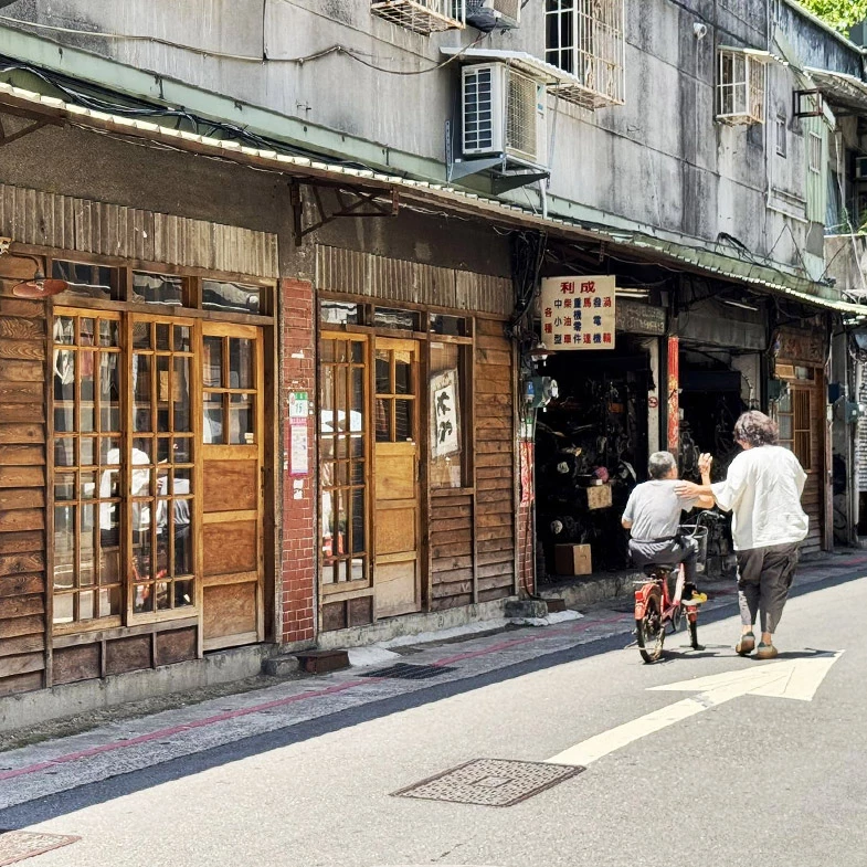 中山赤峰街成第2個東區下場？42萬超高租金、特色店出走潮，這條台北最紅街區正面臨什麼危機