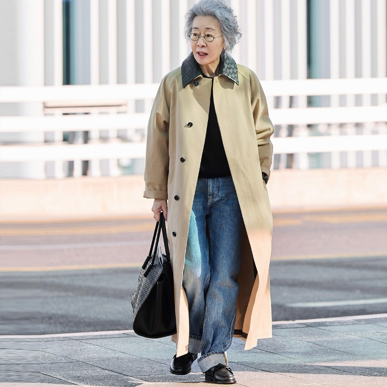 80歲也能穿牛仔褲？國民奶奶尹汝貞減齡穿搭6套技巧：BV街拍完勝年輕人