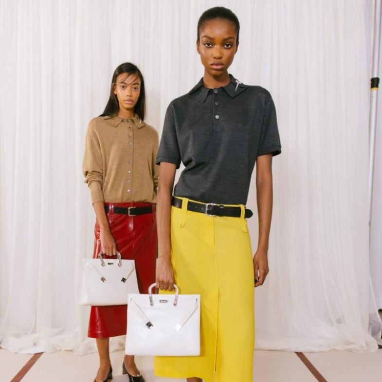 Tory Burch 2026春夏大秀是OL穿搭範本，5大重點解析！