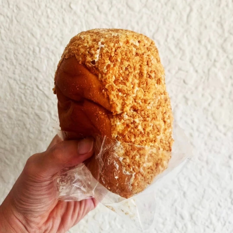 基隆上品烘焙：花生奶油麵包一生推！爆餡鬆軟香氣飽滿，夯到必須提前訂｜基隆人帶路