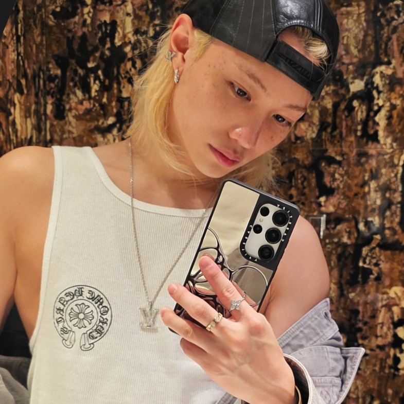 Felix私服穿搭Logo項鍊2萬不到！LV、Dior等10款，小資無痛入手