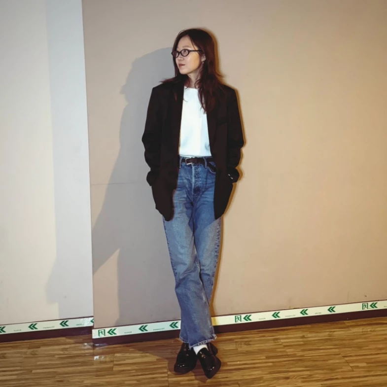 46歲孔曉振減齡穿搭：牛仔褲穿搭5公式，第三招立減5公斤