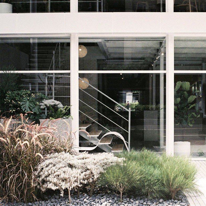 屏東早午餐推薦「探柵」！挑高玻璃屋引入自然光，賣最好是「它」