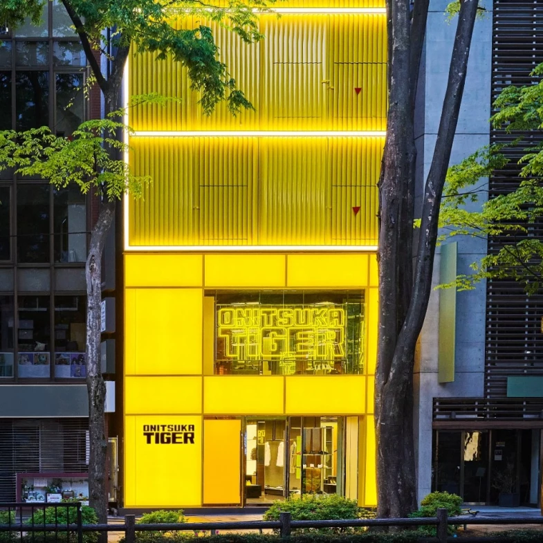 鬼塚虎營收破270億台幣！拓展旗艦店、進攻精品市場，用高端化策略持續轉型｜時髦經濟