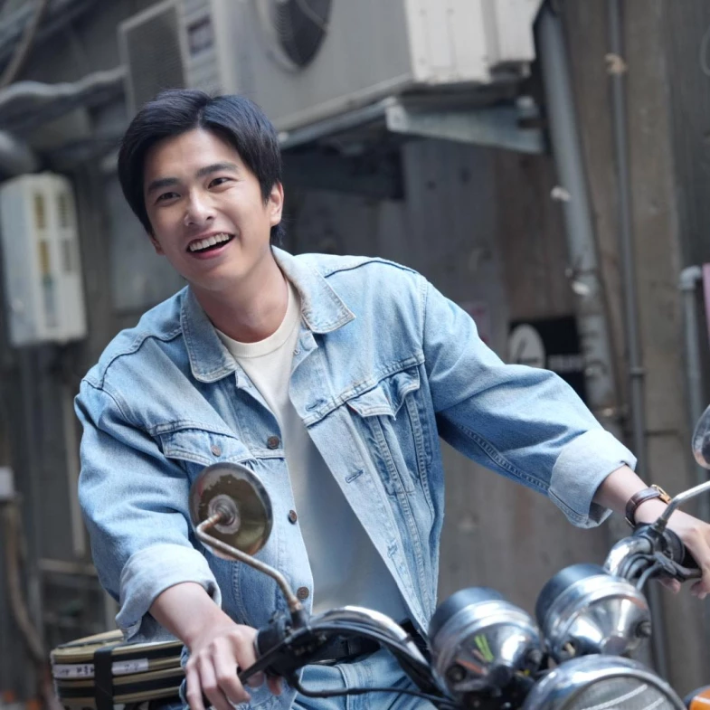 曾敬驊釜山奪帝曝「空白信封」陰影未散！新作《消失的跑片員》陳玉勳笑把劉冠廷當備胎？