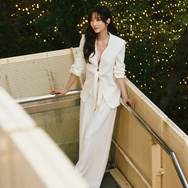 44歲曾莞婷減齡穿搭太強！寬褲6公式：顯瘦這樣穿視覺比例超級好
