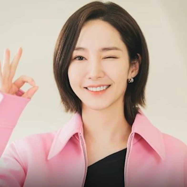 朴敏英奶茶色短髮看不出40歲！耳下3公分顯小臉，6款鮑伯、層次剪、法式捲推薦