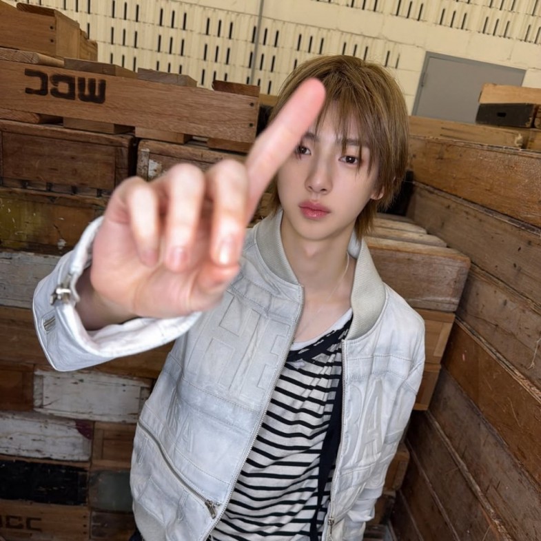 美男低音砲炸「金唱片」！Stray Kids成員Felix、Cortis反差嗓音超迷人！