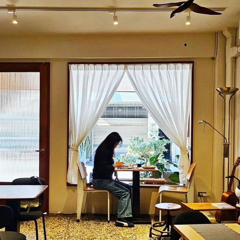 多好的房間：隱藏版療癒系咖啡店首選，讓人放心躲進去的小角落，閱讀放空一次滿足｜基隆人帶路