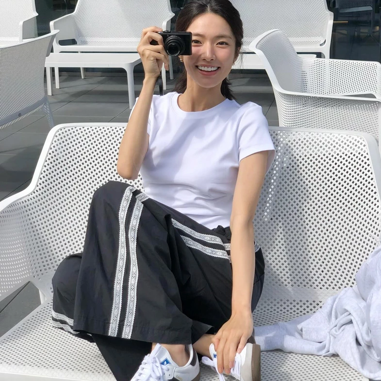 《鐵拳教育》金武烈老婆賀營回歸！攜丁海寅主演《我的荒糖戀愛》，13套韓系穿搭解析一次看