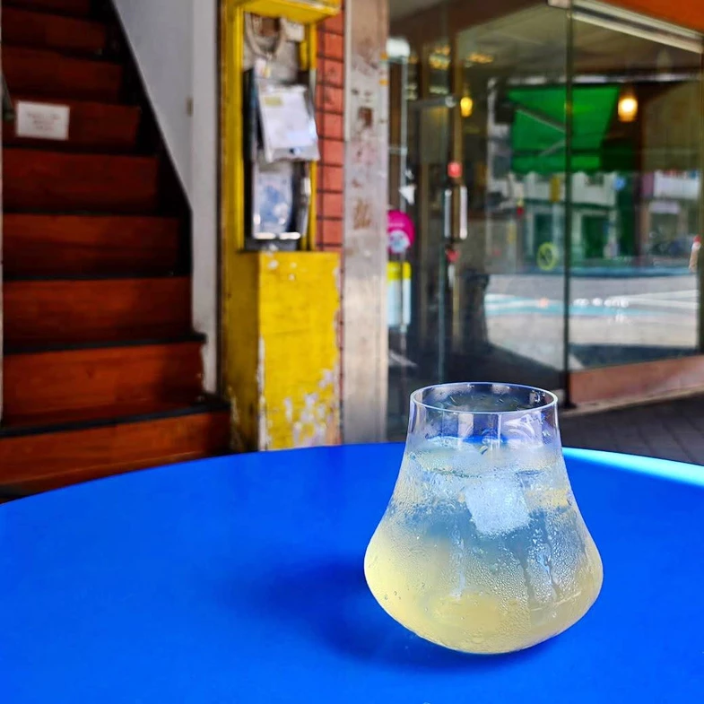 基隆竟有這飲料？卡比爸爸手作汽水：從糖漿、風味到氣泡全自製超驚艷，包準顛覆認知｜基隆人帶路