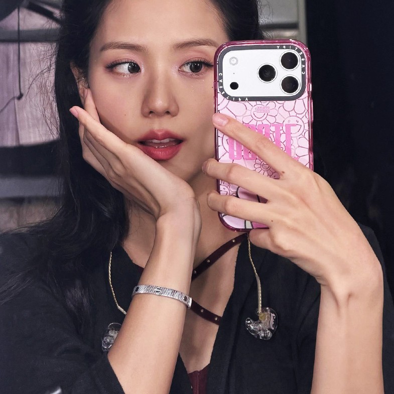 卡地亞經典手環推薦7款！Jisoo同款Love熱度不減、Trinity詢問度高